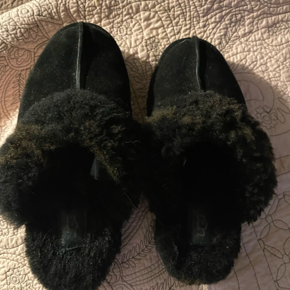 UGG Women's Black Suede Shearling Slip-On Slippers